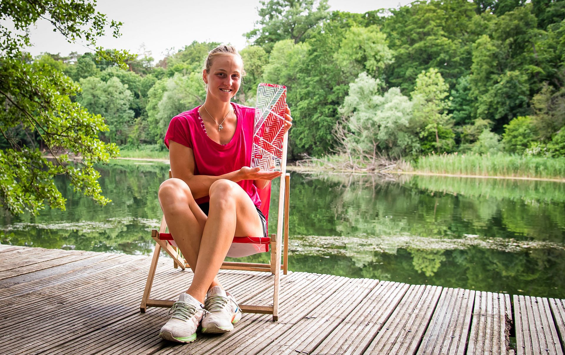 Liudmila Samsonova with the 2021 Berlin Open trophy. (Source: Getty)